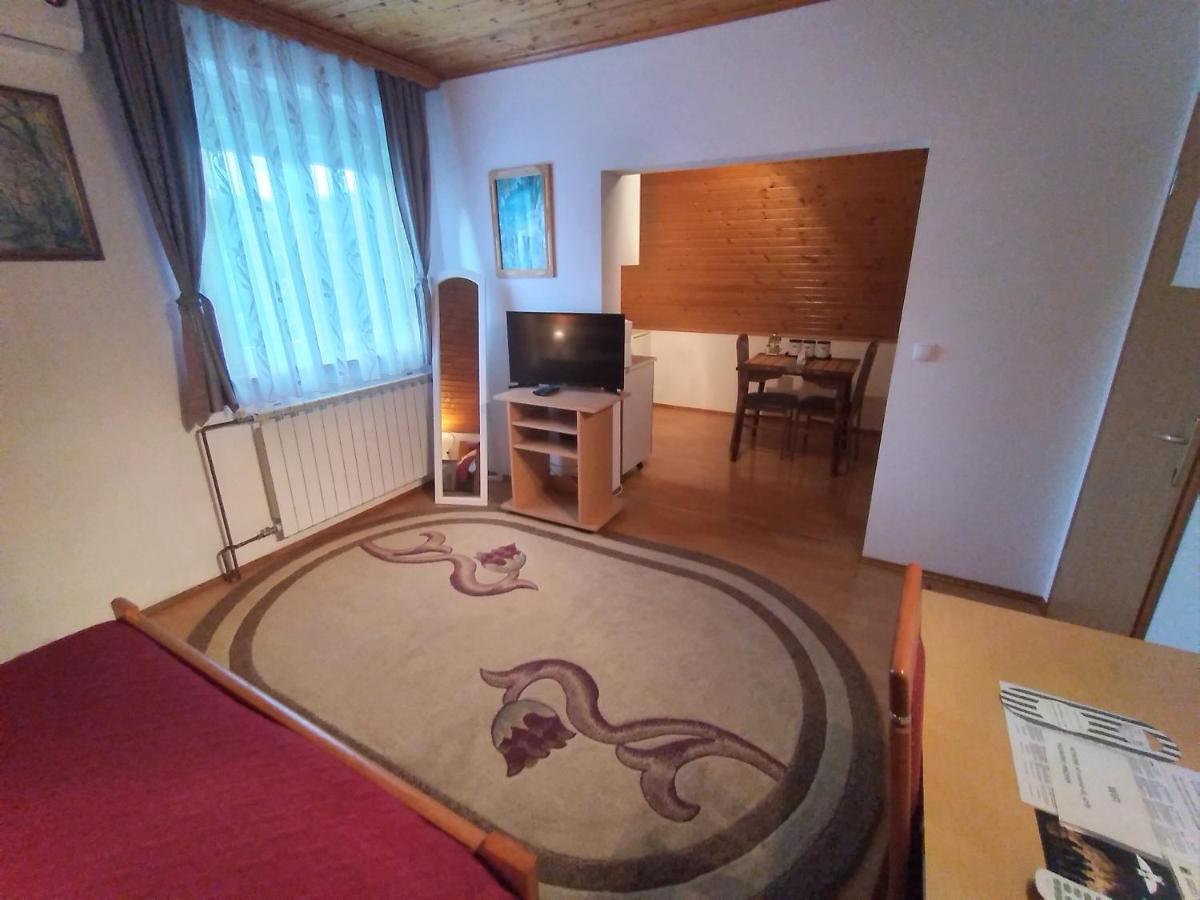 Appartement House Nina à Poljanak Extérieur photo