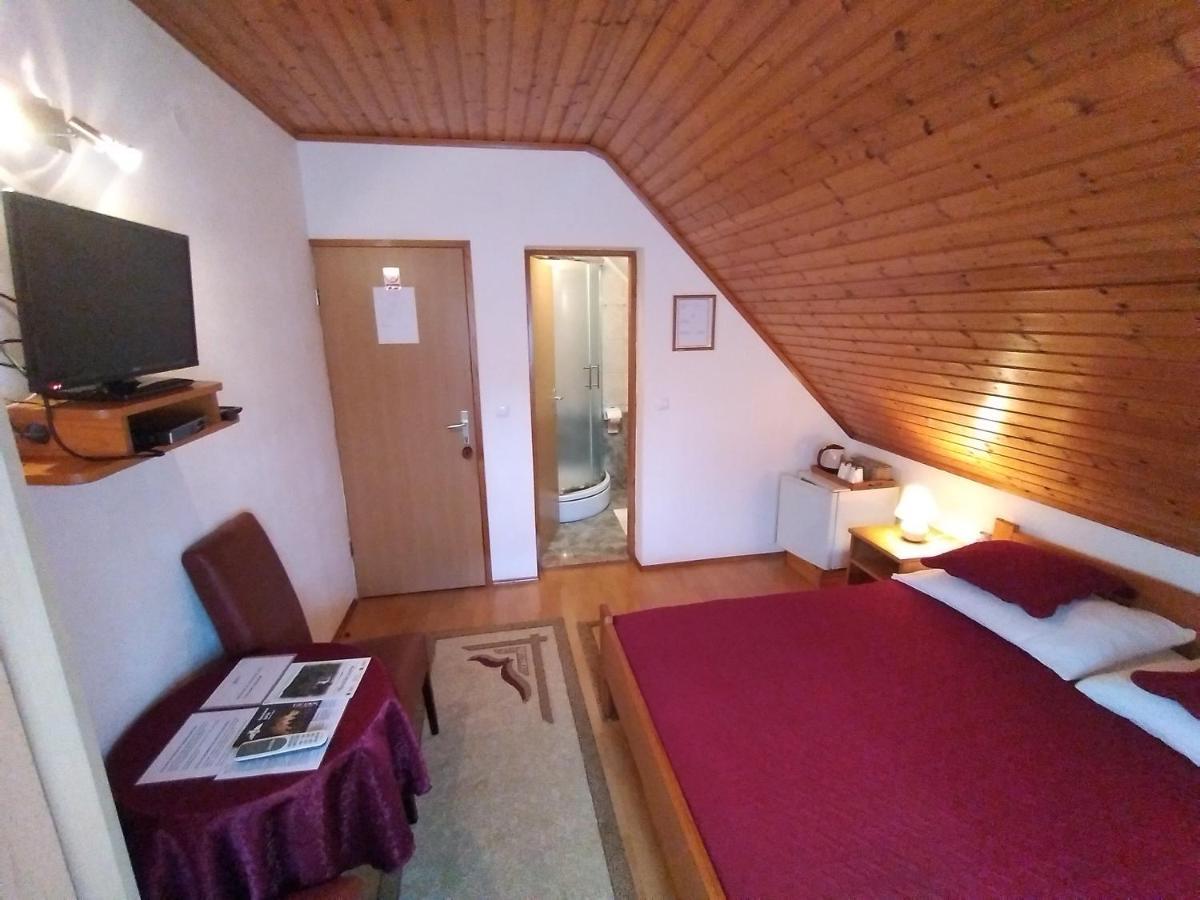 Appartement House Nina à Poljanak Extérieur photo